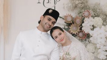 Momen Paling Mengharukan di Pernikahan Pevita Pearce, Keenan Pearce Bacakan Surat Wasiat Mendiang Ayah 