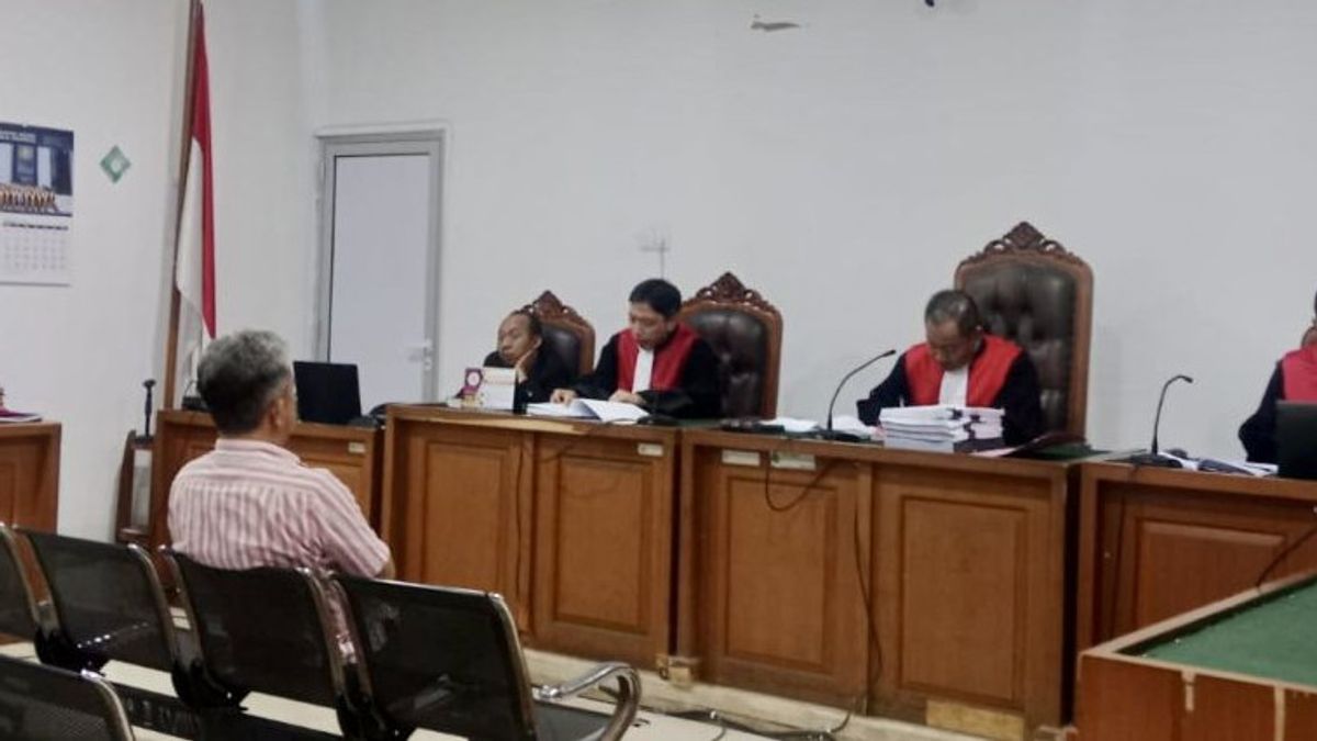 Defendant Corruption APAR Village Fund Empat Lawang Sentenced 16 Months in Prison