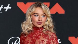 Sabrina Carpenter Hanya Cetak 200 Keping Vinyl untuk Album Debut, Bakal Jadi Koleksi Langka