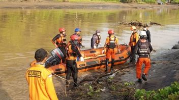 马琅市游客在锡恩图鲁贡海滩溺水被发现死亡