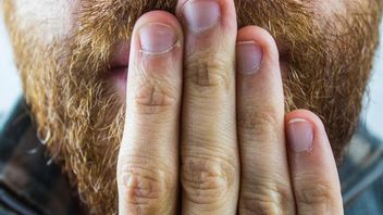 どのようにして腹を空かせますか:膨満と腹を空かせた効果的な方法