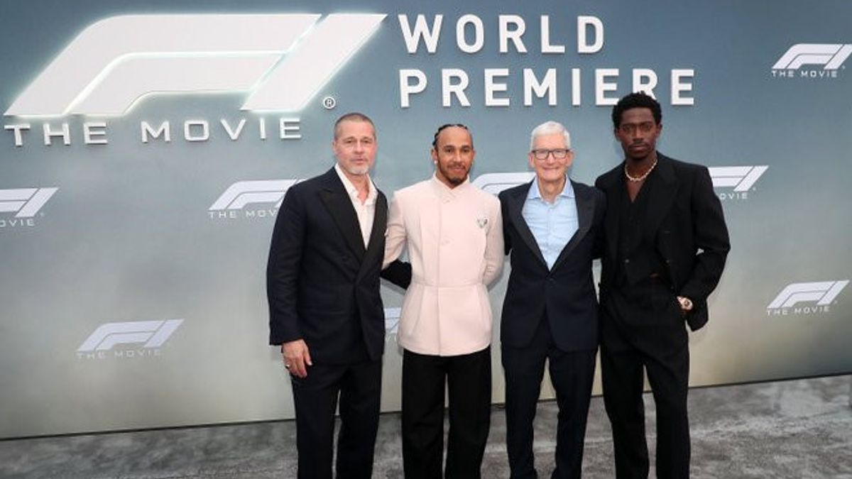 ブラッド・ピットとティム・クックが「F1」レース映画プロモーションのための「真実」イベントに「潜入」する