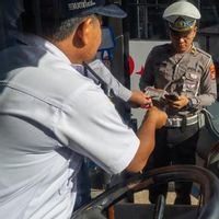 Jelang Natal-Tahun Baru 2026, Dishub Kaltara Gelar Ramp Check Armada Damri