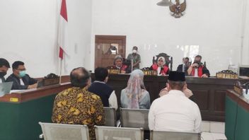 The KPK Public Prosecutor Presents The Regional Secretary Burhanudin And 4 Civil Servants From The Bogor Regency Government As Witnesses In The Ade Yasin Bribery Case