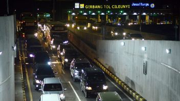 Homecoming Flow 2022: Vehicles Exiting GT Cileunyi Is Crowded Tonight