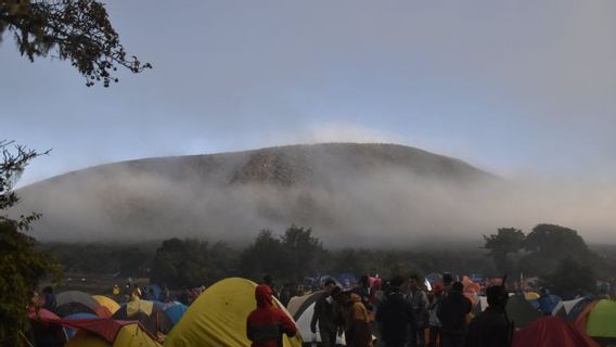 The Mount Dempo Climbing Line In Pagar Alam Is Closed Post-eruption