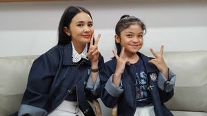Michelle Ziudith Bentuk Badan di Gym Demi Gendong Fara Shakila di Film <i>Alas Roban</i>