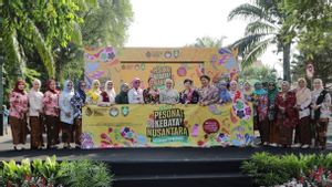  Pesona Kebaya Nusantara Warnai Ruang Publik Solo di Momen CFD
