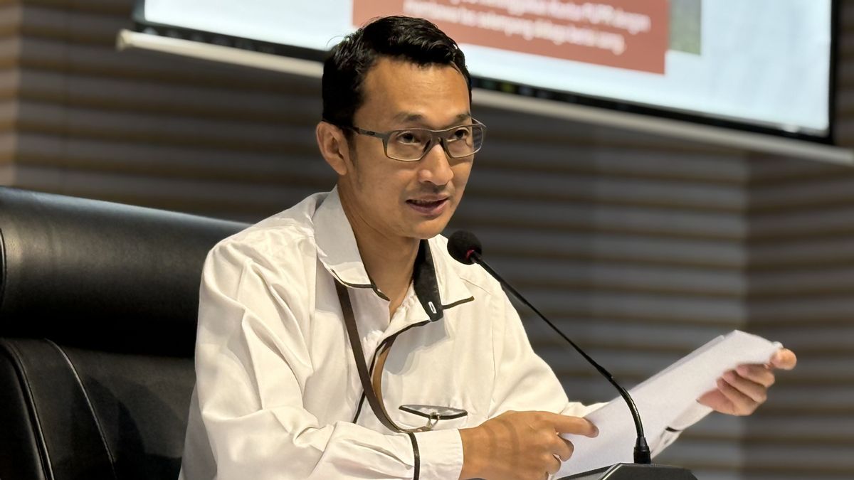 KPK从PUPRPKP Rejang Lebong专员的房子中查获10亿印尼盾的钱，这是专员Fikri Thobari的OTT后