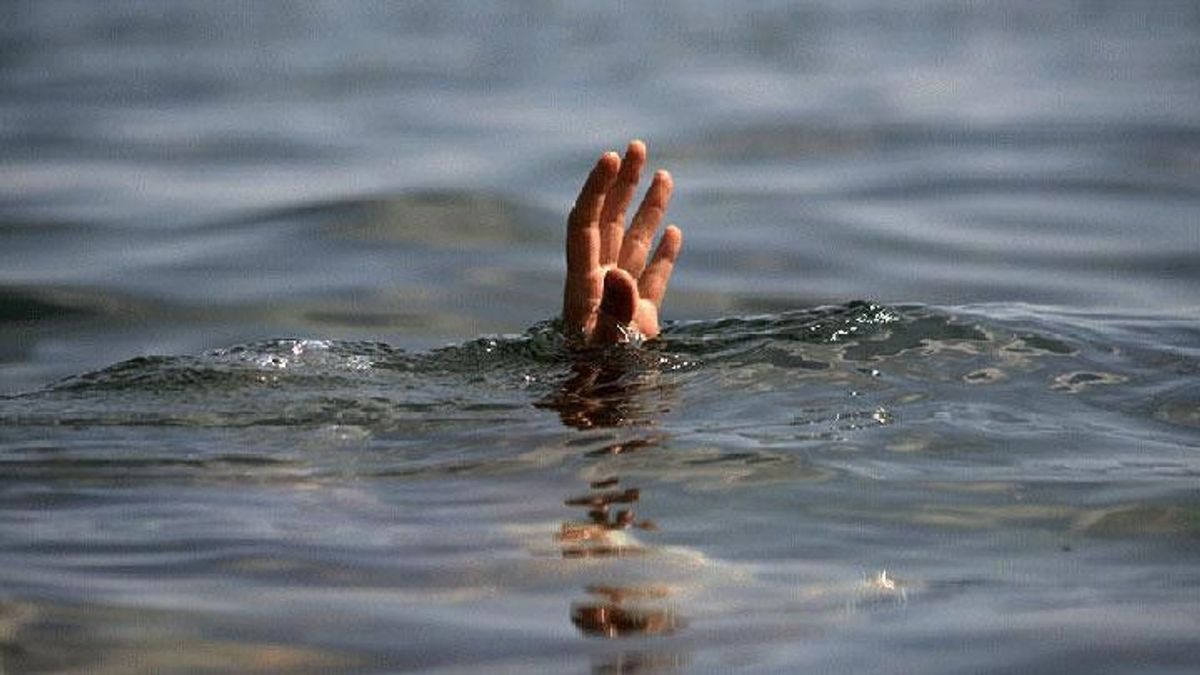 A Man Who Flavored His Hands Before Drowning In The Majalengka River Was Found 50 Meters From A Lost Location