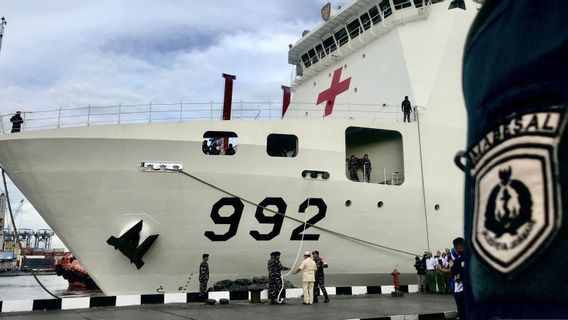 Defense Minister Releases Hospital Ship Dr. Radjiman In Humane Operation To Palestine