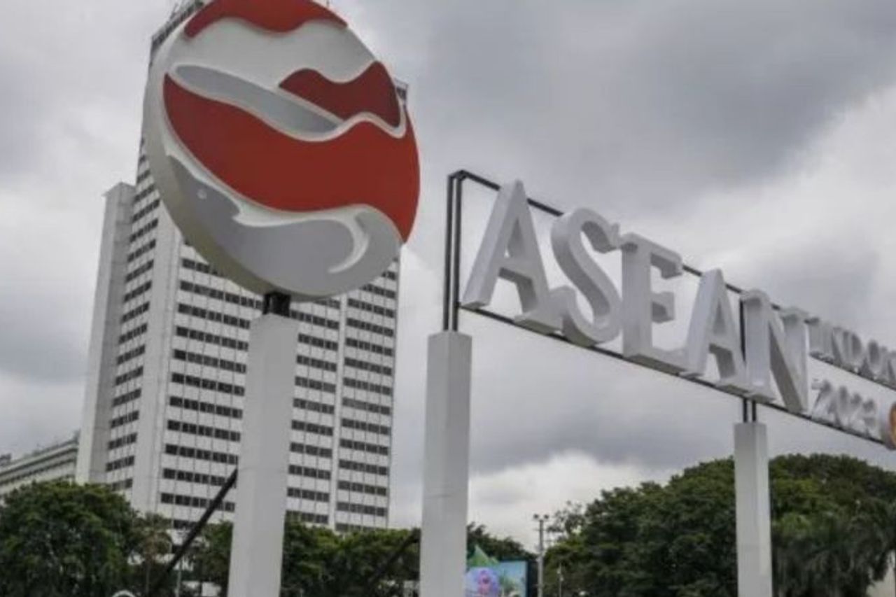 Manado Unsrat Academics Say ASEAN Summit Increases Regional Economy