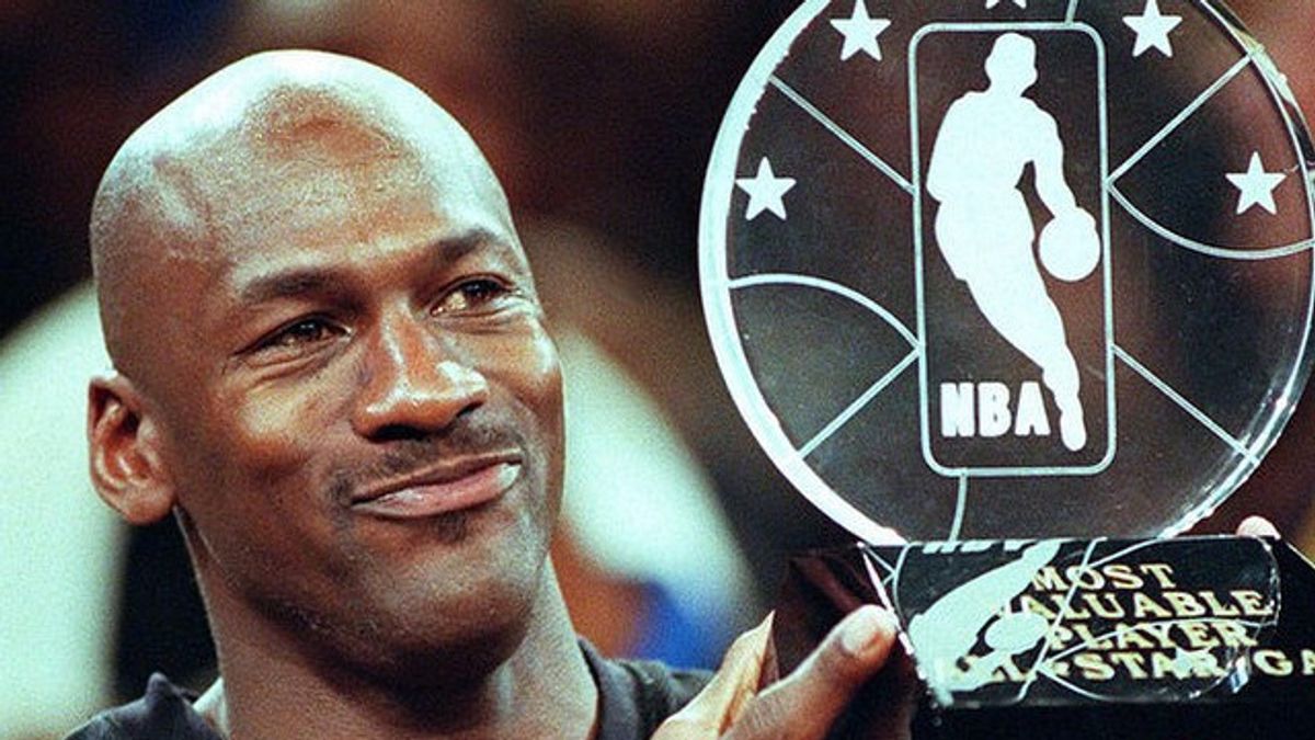 Tentang Michael Jordan yang Nyaris Dihantam Mike Tyson Gara-Gara Wanita