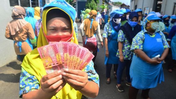 Karyawan Kumpul! JHT Tetap Tak Bisa Cair Sebelum 56 Tahun, Pemerintah Sodorkan JKP, Mau?