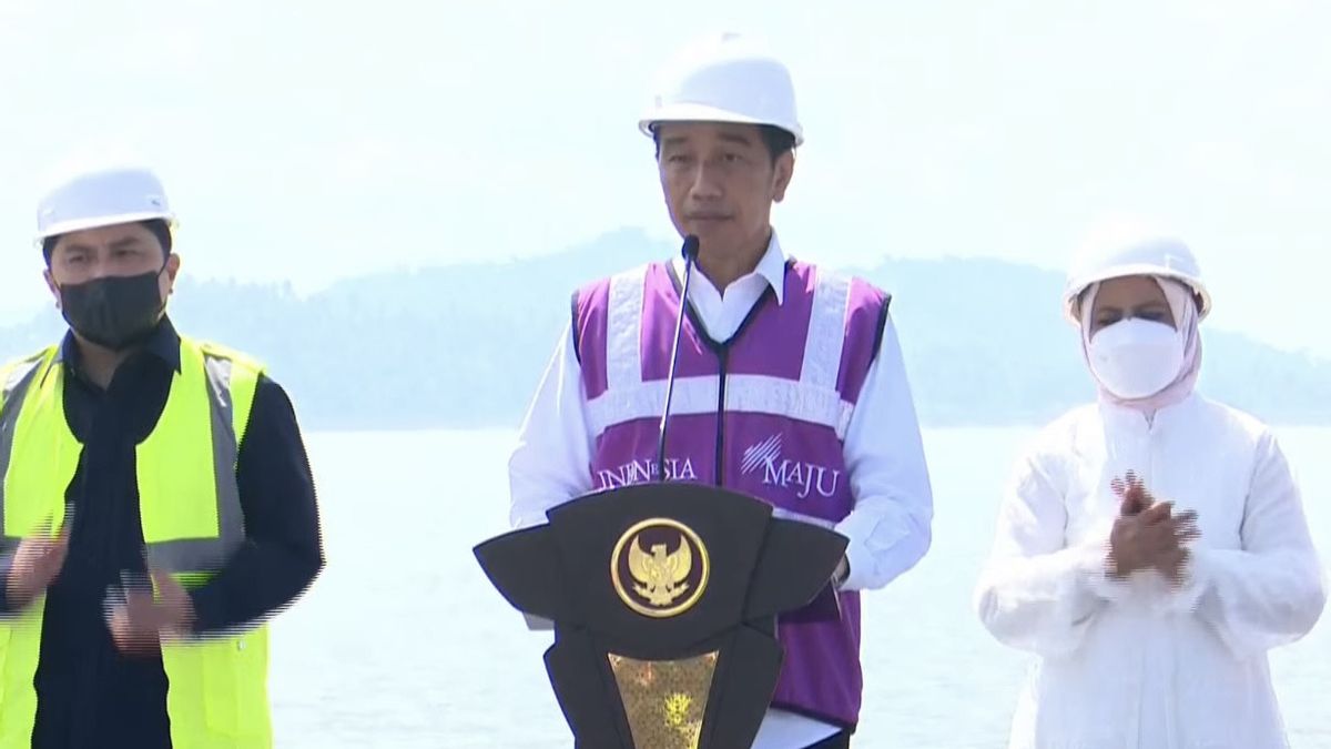 Inaugurating Kijing Terminal At Pontianak Port, West Kalimantan, Jokowi: Earlier I Asked The President Director Of Pelindo, The Value Was Very Large, Rp. 2.9 Trillion