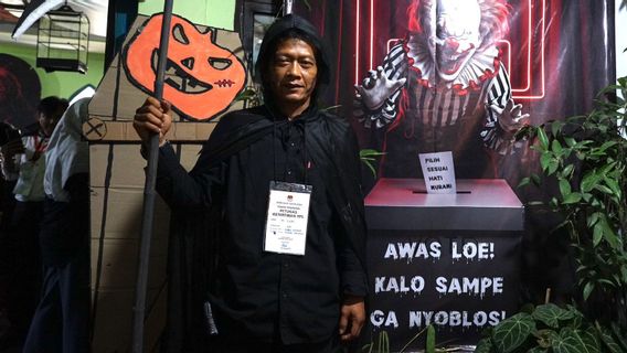 Tingkatkan Partisipasi Pemilih, TPS di Bogor Disulap Jadi Rumah Hantu