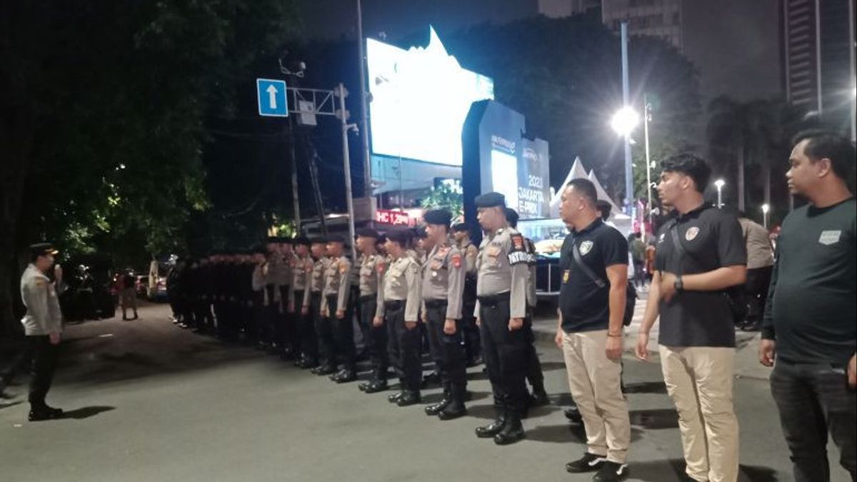 Takbiran Task Force At HI Roundabout Anticipates Order Disturbance