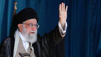 خامنئي: أمريكا لن ترضي إلا إذا استسلمت إيران