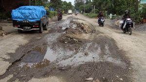 Perbaikan Jalan Daerah yang Rusak Dimulai Juli 2023, Menteri Basuki: Sesuai Arahan Presiden Jokowi