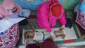 到2023年，爪哇中部受发育迟缓影响的54万名儿童目标病例将降至14%