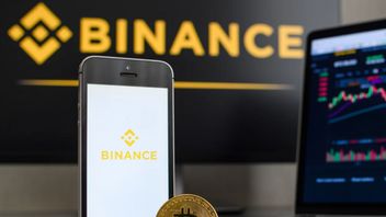 Binance Ends Partnership with Advance Cash, Ruble Users Panic