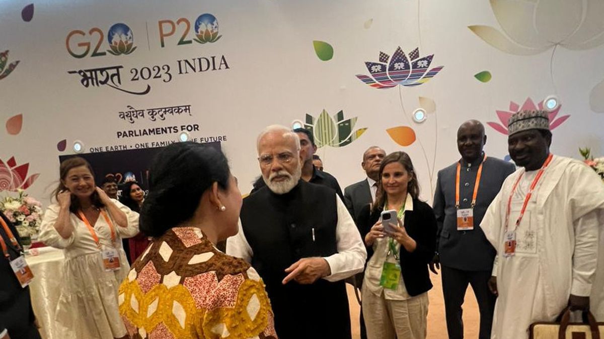 プアンとインドの首相との親しみやすさ:笑い声から真剣な議論へ