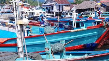 Les Pêcheurs De La Côte Sud De Sumatra Ouest Commencent à Ressentir L’impact De La Nina