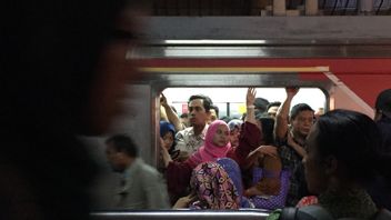 New Year's Eve, KRL Operates Until 3 AM