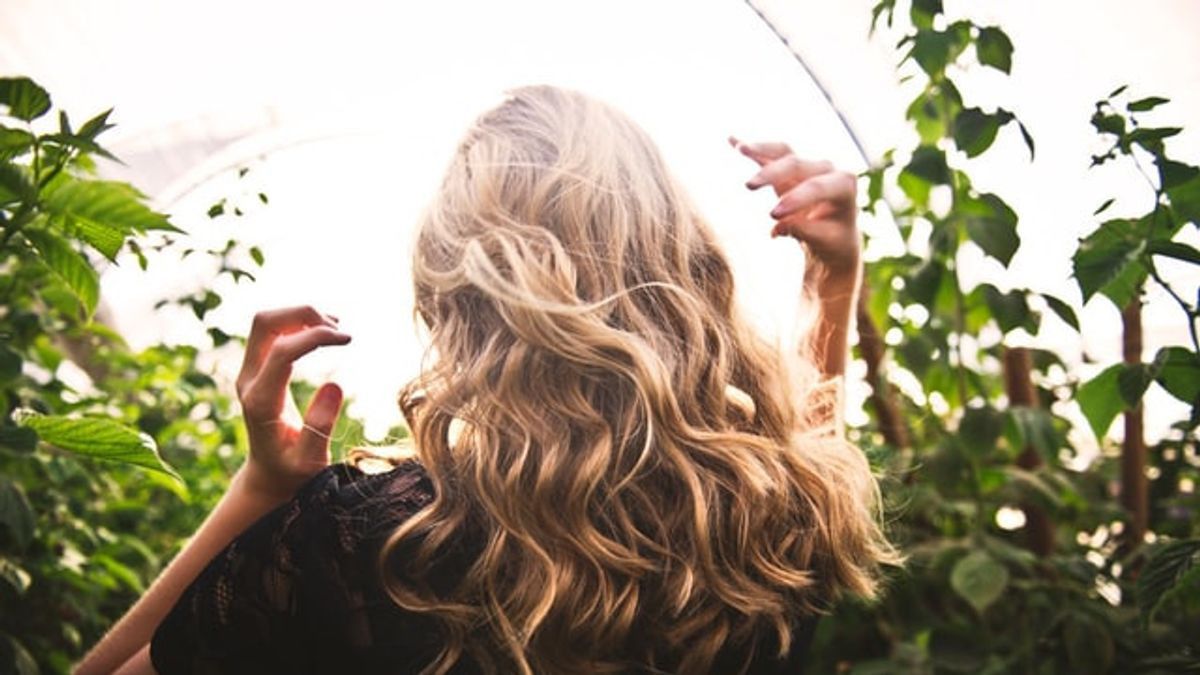 How to Make Hair Grow Long in 1 Week Already Feel the Effect