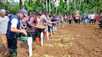 26 Korban Bencana di Agam Dimakamkan di Pemakaman Umum