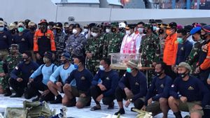 Janji Pemerintah Tetap Cari Korban Pesawat Sriwijaya Air SJ-182 Meski <i>Black Box</i> Ditemukan
