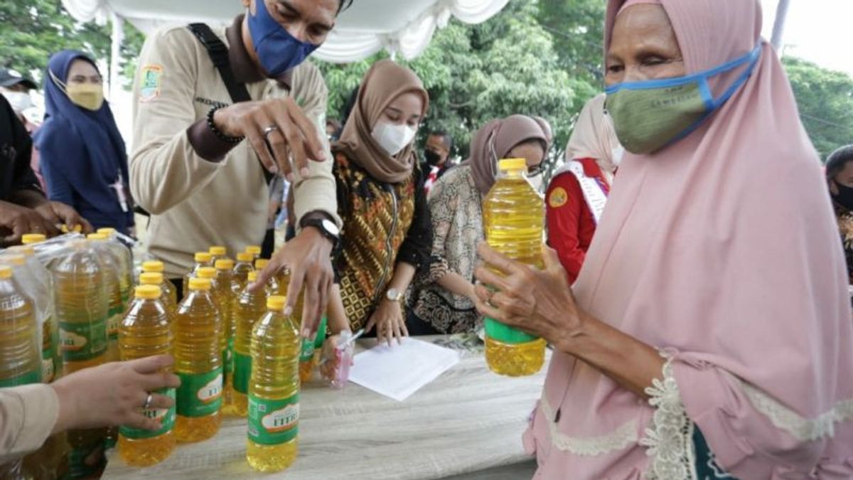 Ridwan Kamil Siapkan 240.000 Liter Minyak Goreng untuk Operasi Pasar, Dijual Rp14 Ribu