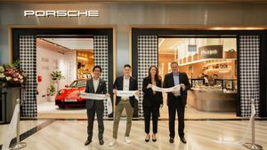 Porsche Hadirkan Ruang Lifestyle Ikonis di Jewel Changi Airport