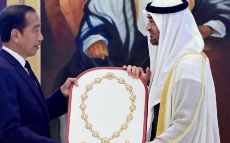 Jokowi Terima Penghargaan Order of Zayed dari Presiden Persatuan Emirat Arab