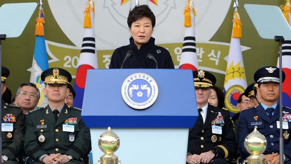 Destituée Et Emprisonnée Pour Corruption, L’ancienne Présidente Sud-coréenne Park Geun-hye Sera Libérée Jeudi Soir