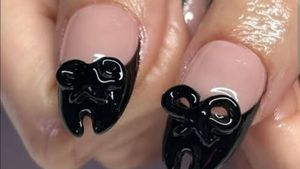 Tren Tabi Nails, Inovasi Nail Art yang Terinspirasi dari Sepatu Legendaris