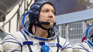 Kosmonot Rusia Pecahkan Rekor dengan Durasi Penerbangan Selama 878 Hari