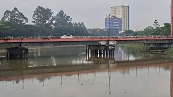 DPR soutient le ministre LH pour poursuivre l'usine de pesticides responsable de la pollution de la rivière Cisadane: il n'y aura pas de compromis