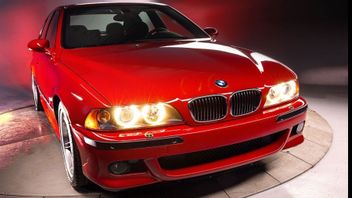 Looking New, This Rare BMW Is Offered For IDR 4 Billion