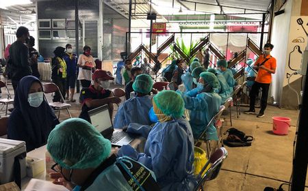 Pemkot Jogja Salurkan Bantuan Beras Sekaligus Vaksinasi COVID-19