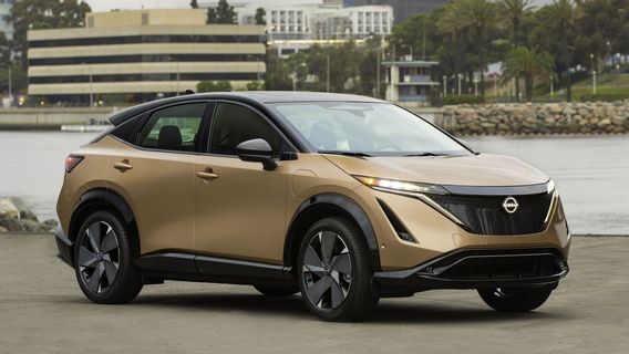 Nissan Konfirmasi Menggunakan Sistem Pengisian Tesla untuk Model EV Ariya