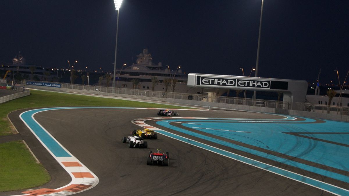 Abu Dhabi Will Operationalize Driverless Bus Service For F1 Racing