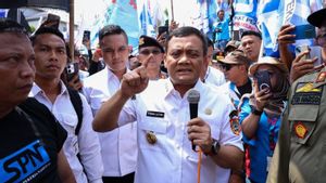 Gubernur Jateng Umumkan UMP 2026 Rp2,32 juta, Naik 7,28 Persen