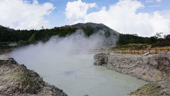 Status Gunung Dieng Naik Jadi Waspada