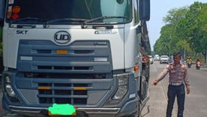 Le conducteur de Yamaha R15 Oleng sur Jalan Rusak, est tombé en camion protégé