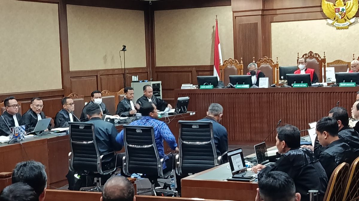 شهادة روسا بوربو سينغغون فيبري ديانسياه: الموظفون السابقون في KPK شاركوا في الكشف إلى شقق المؤشرات في قضية رشوة PAW Hasto