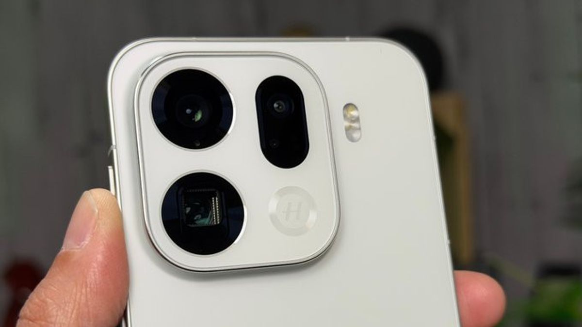 OPPO Find X9 Ultra 10x ज़ूम कैमरा पेश करता है
OPPO Find X9 Ultra 10x Zoom Camera