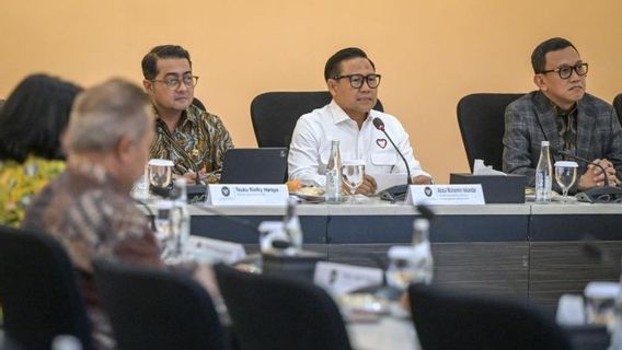 Menko Muhaimin: Program Makan Bergizi Gratis Harus Berdayakan Pelaku Usaha Lokal