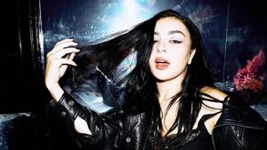 Charli XCX Kasih Kode Album Baru, Sang Produser Buka Suara