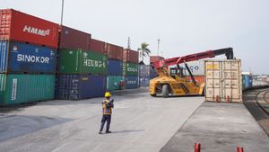 Respons Pertumbuhan Industri Konsumsi Nasional, KAI Logistik Tambah Kapasitas Angkut Kontainer